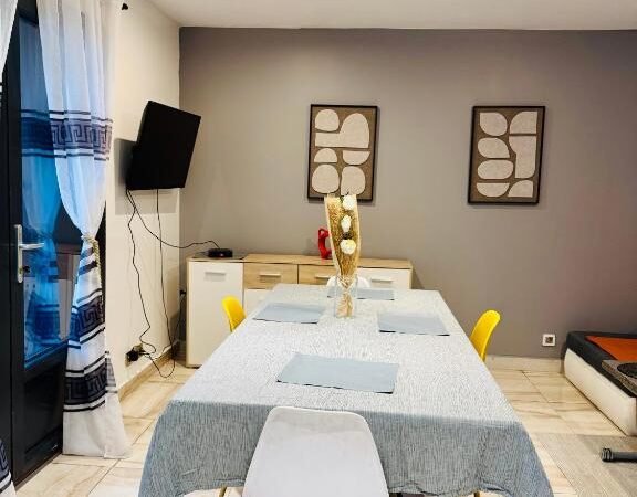 HOSTAYA APPARTEMENT 1